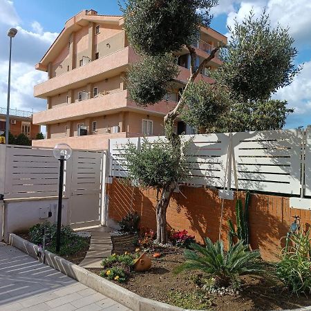 Touch&Go - Stanza Privata Con Servizi Ciampino Extérieur photo