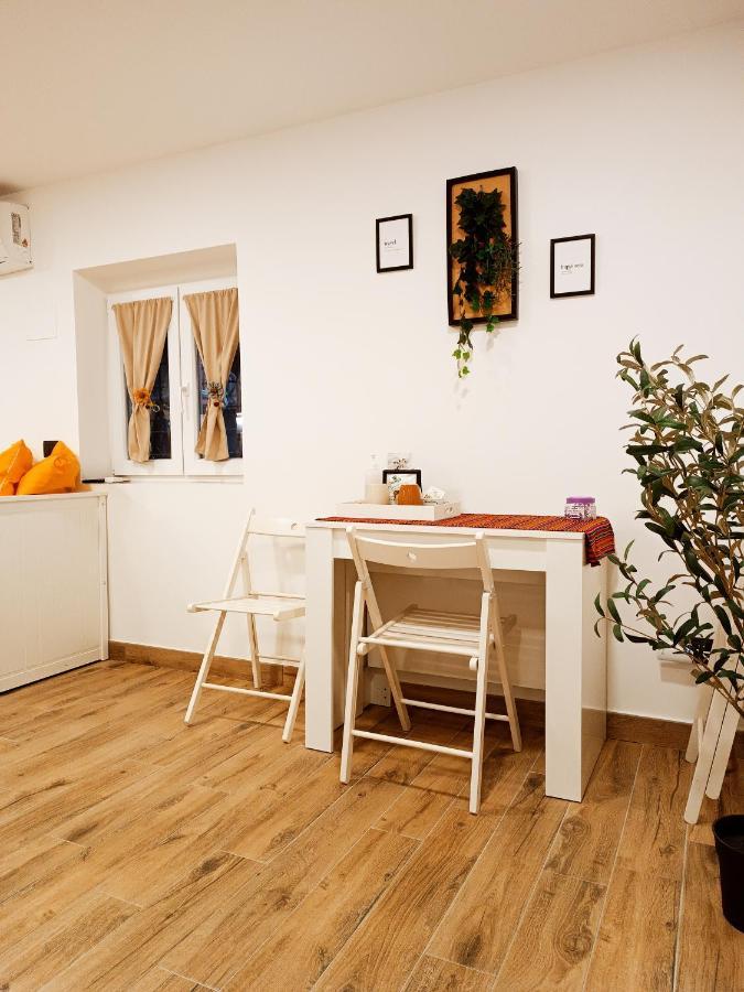 Touch&Go - Stanza Privata Con Servizi Ciampino Extérieur photo