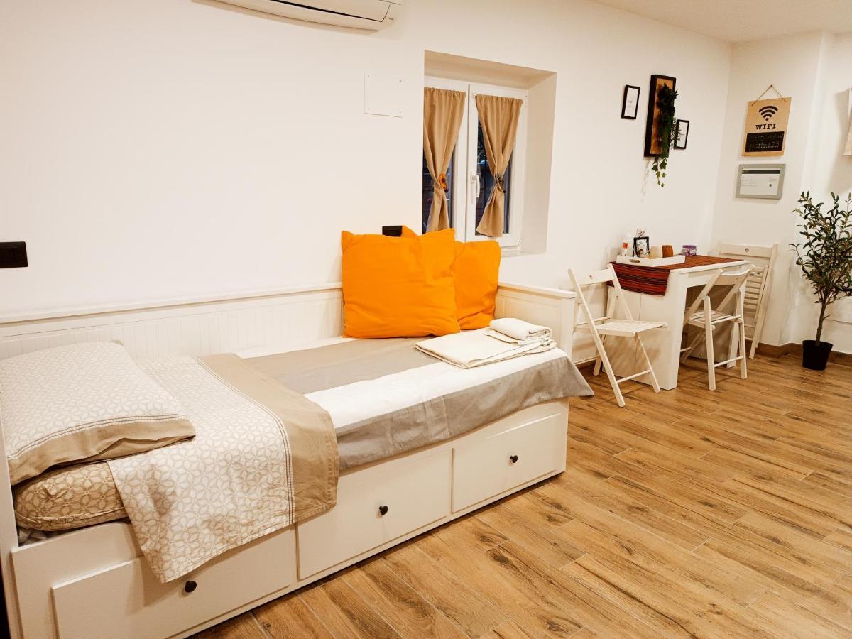 Touch&Go - Stanza Privata Con Servizi Ciampino Extérieur photo