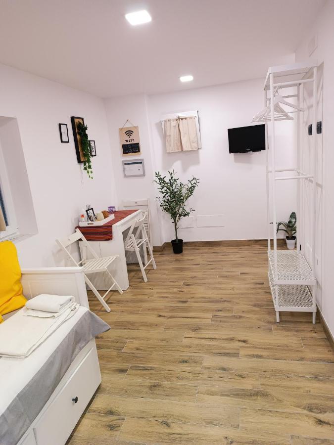 Touch&Go - Stanza Privata Con Servizi Ciampino Extérieur photo